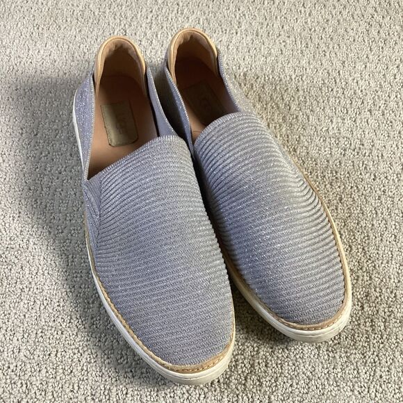 UGG‎ Silver Glitter Knit Slip-On Sneakers - Picture 1 of 5